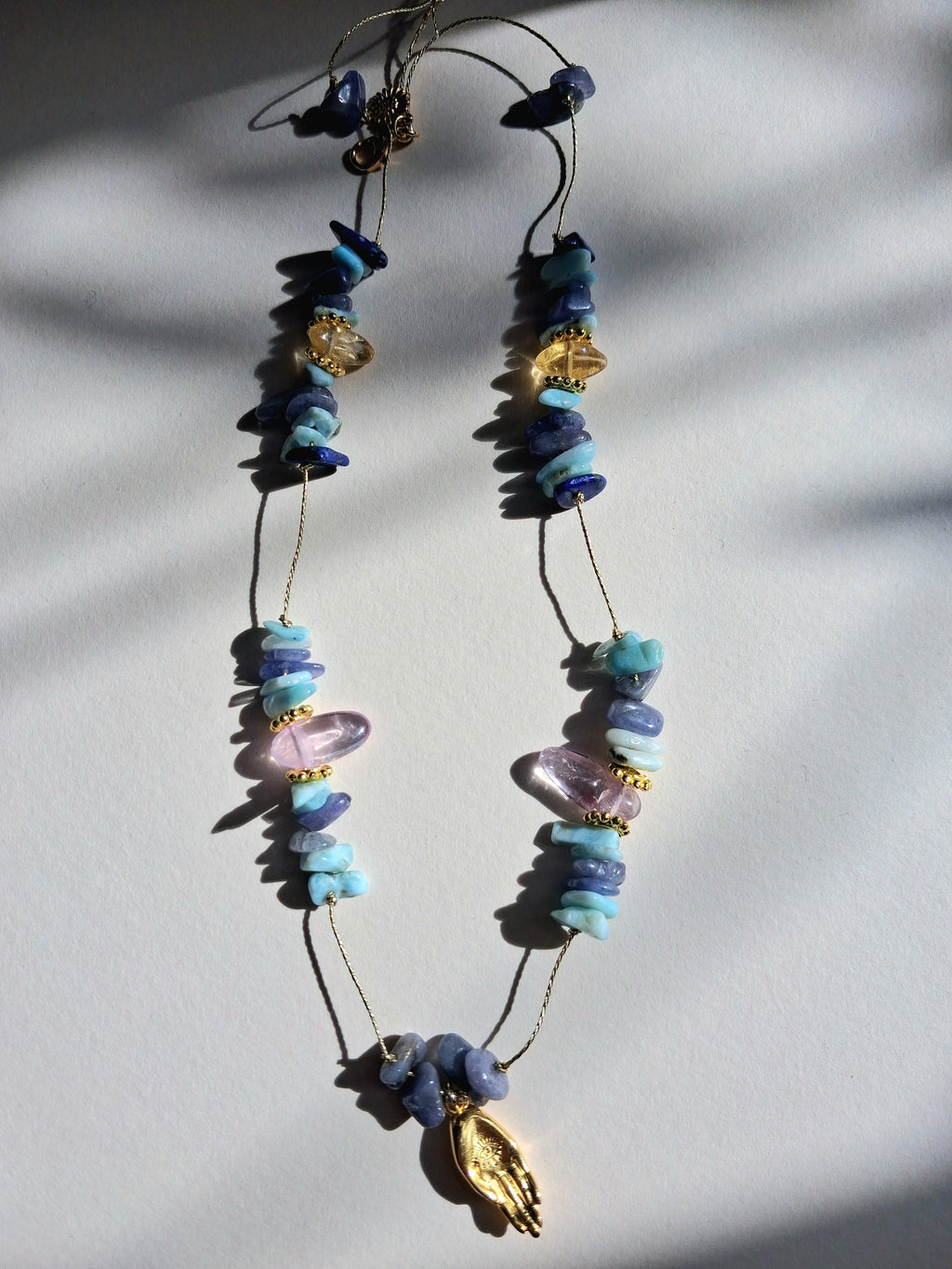 Collier signature main larimar (court)