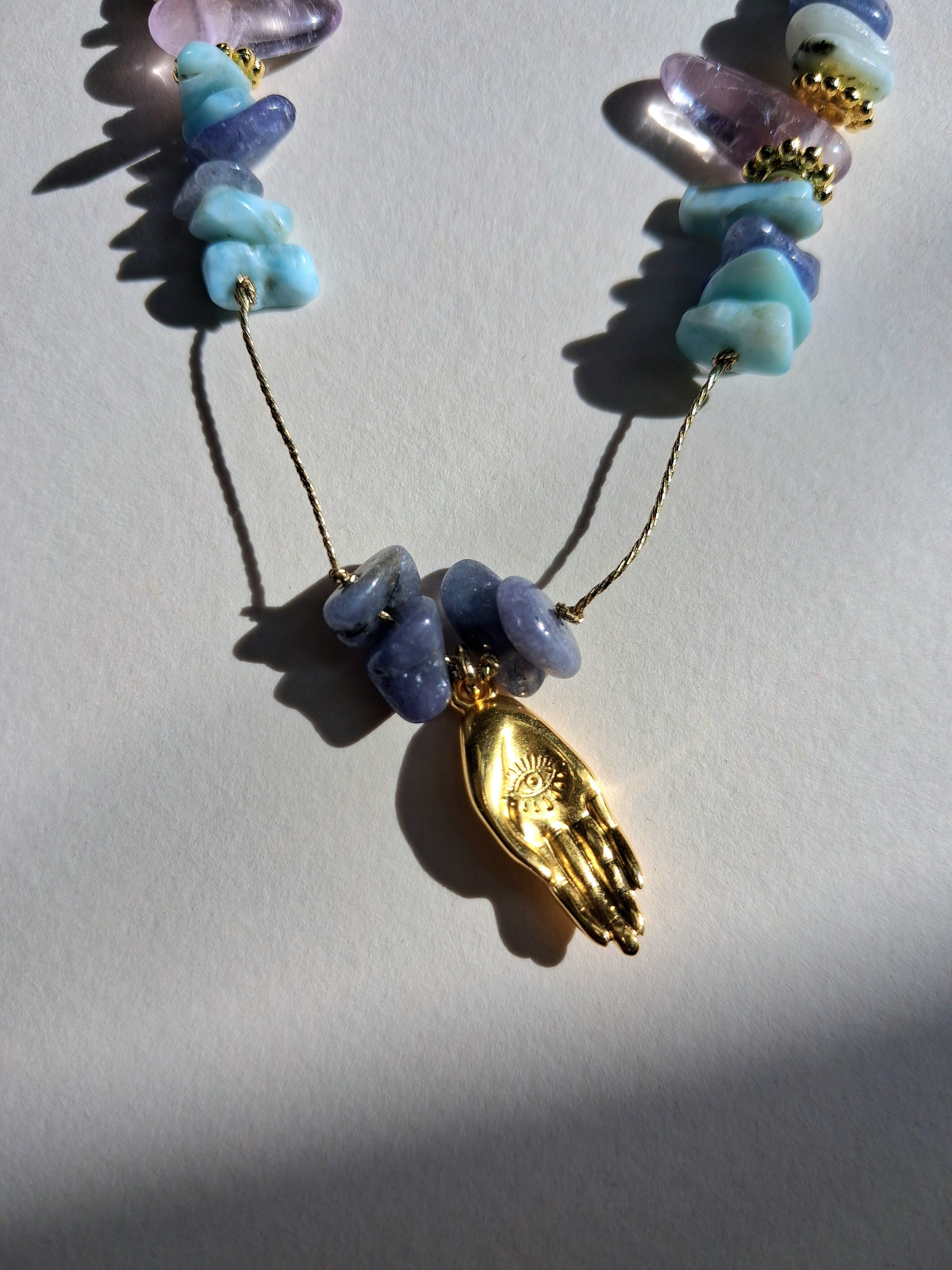 Collier signature main larimar (court)