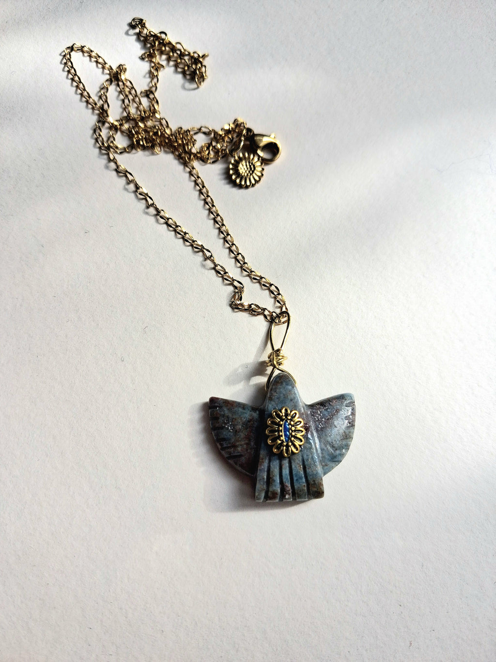 Collier aigle en rubis zoisite