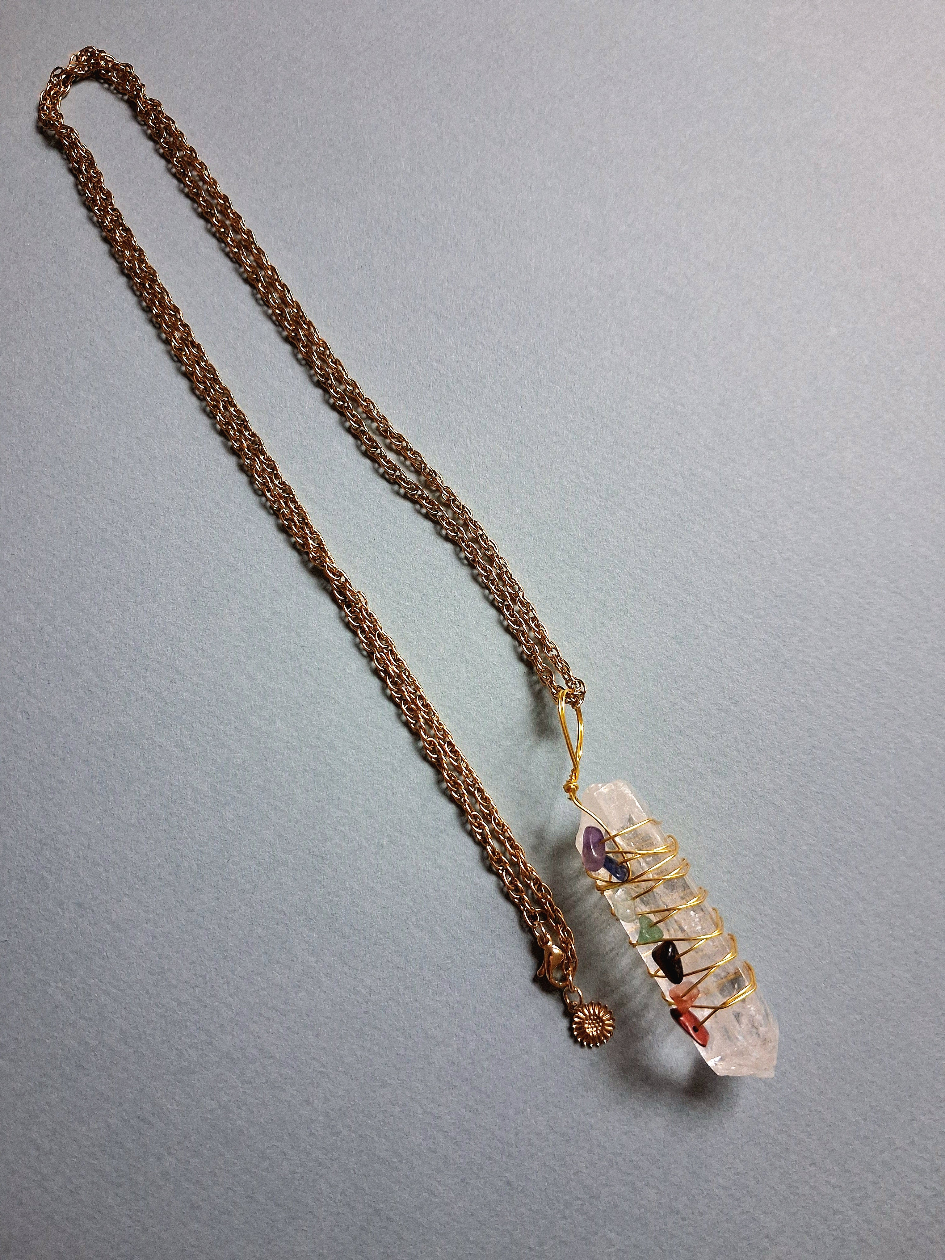 Collier et pendentif 7 chakras