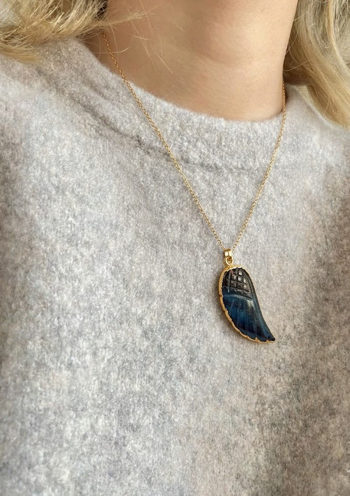 Collier pendentif aile